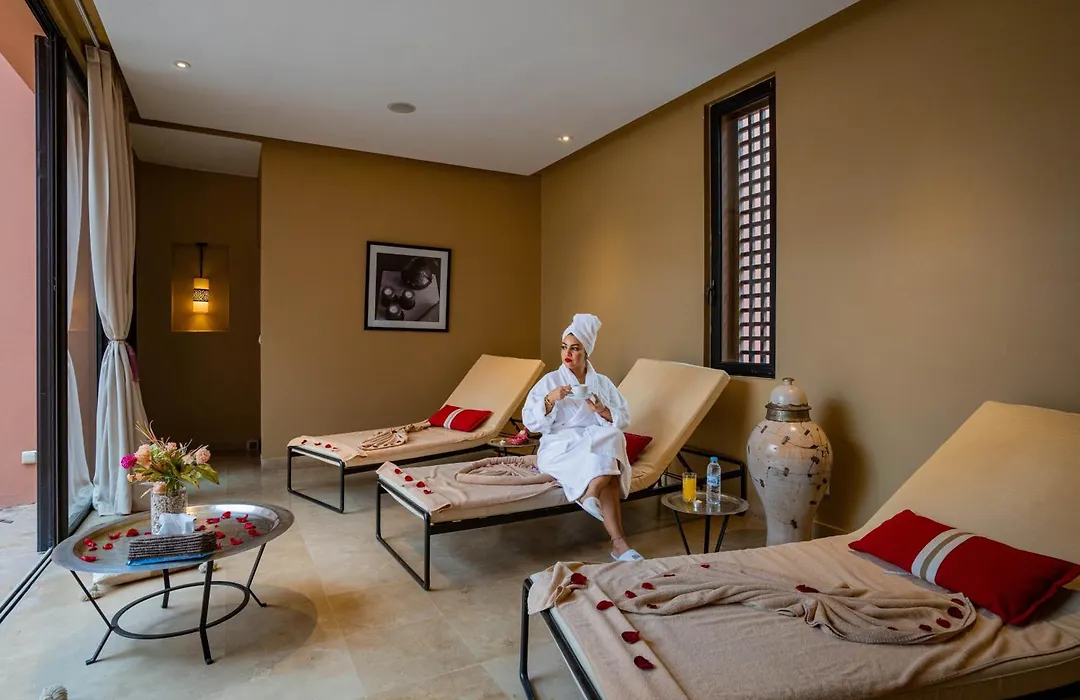 Al Maaden Villa Hotel & Spa-1